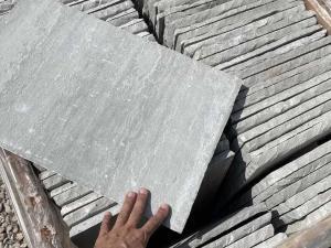 prezzo mattonelle in pietra arenaria indiana costo grigia pietrarredo milano pavimento antiscivolo